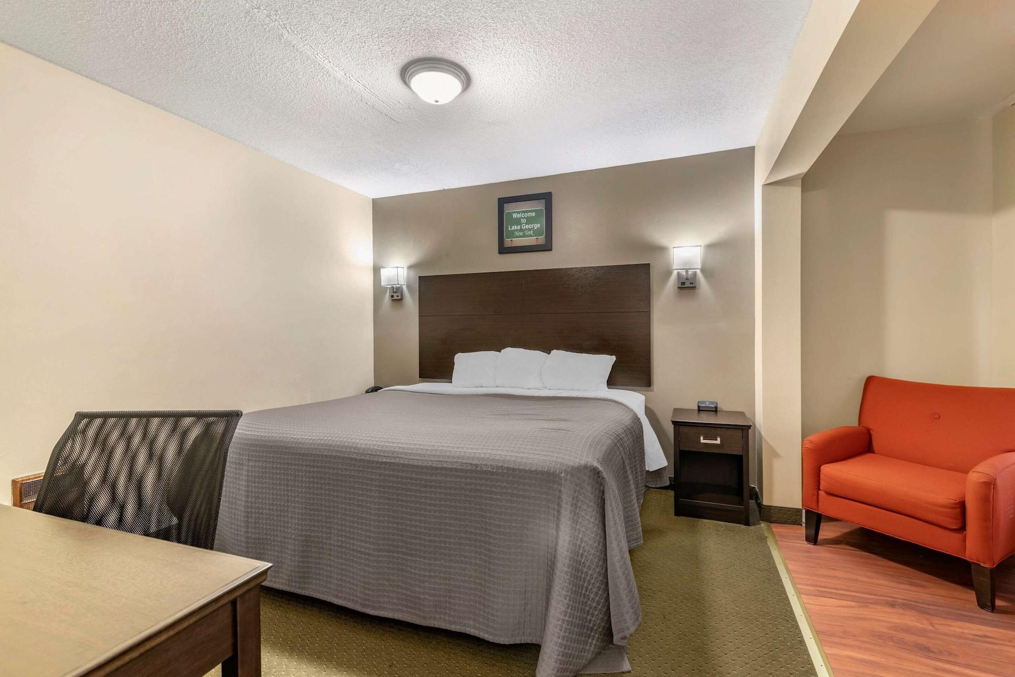 Rodeway Inn Lake George Outlets Экстерьер фото