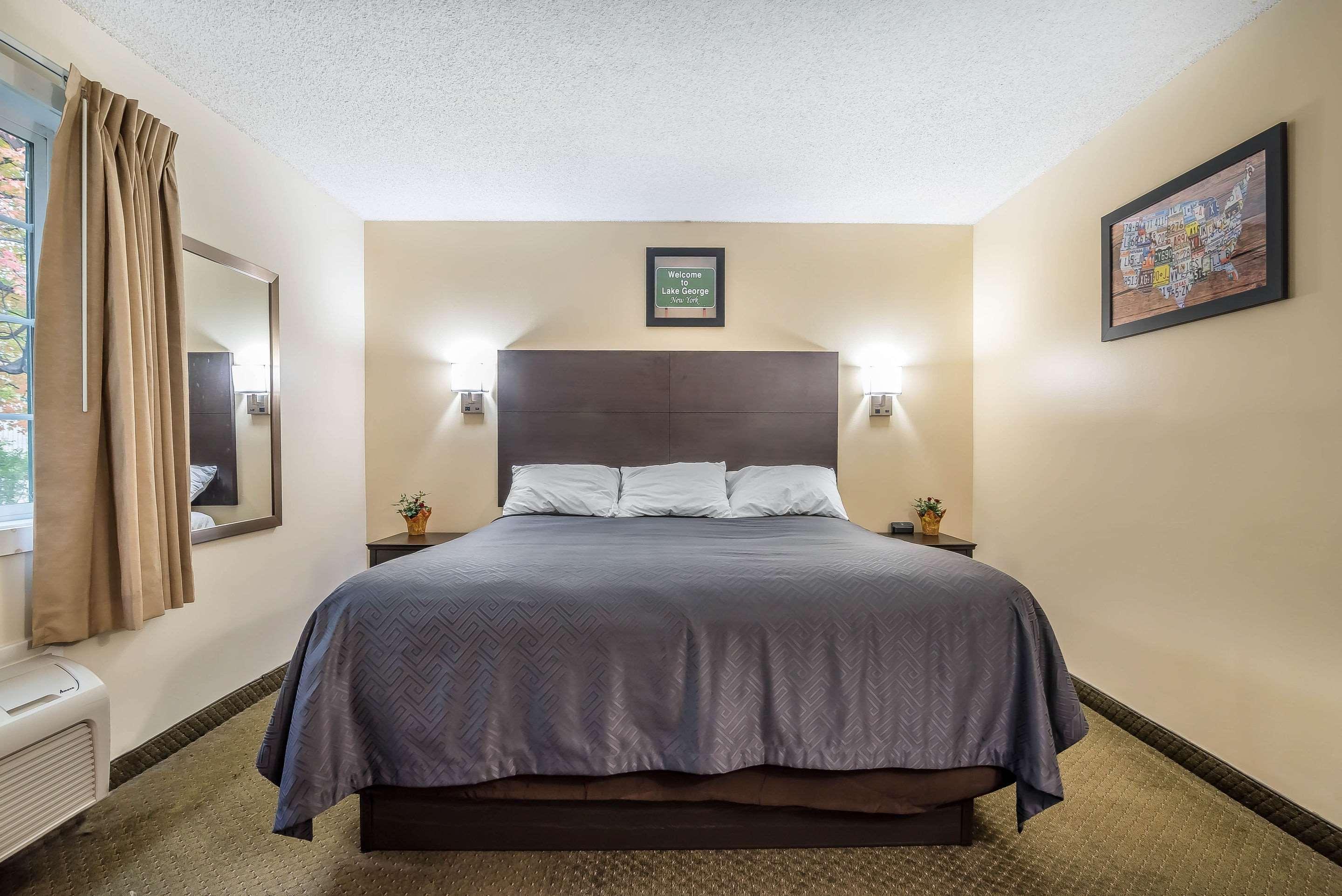 Rodeway Inn Lake George Outlets Экстерьер фото